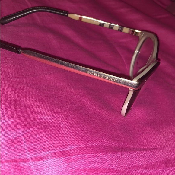 Burberry eyeglasses - Picture 3 of 6